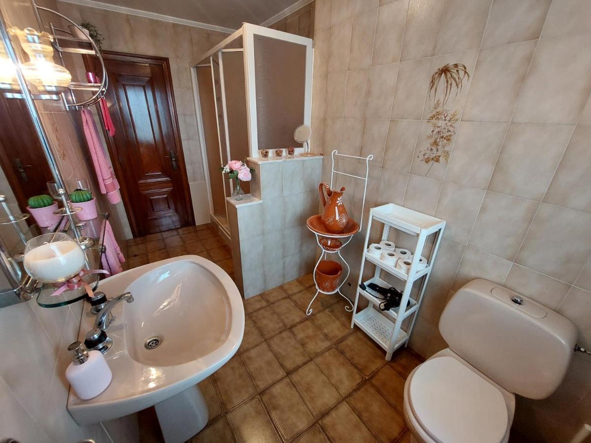 Acogedora Casa De Campo Neda Ngoại thất bức ảnh